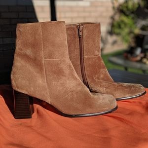 Women's Brown Chadwick's Suede Boots